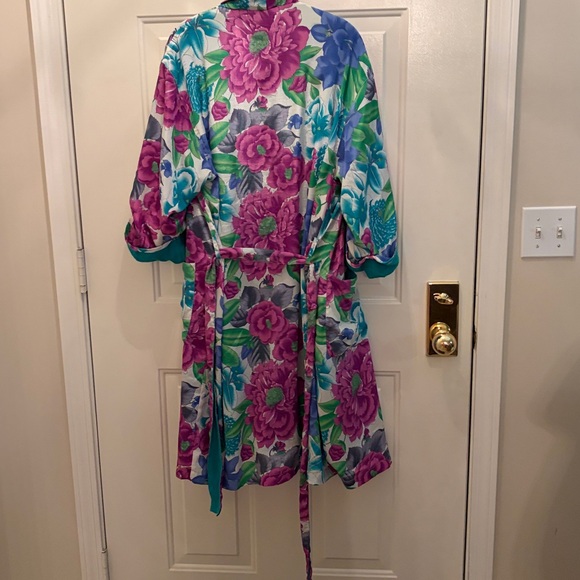 Victorias Secret Vintage Gold Tag Robe in great preloved condition - Picture 9 of 12